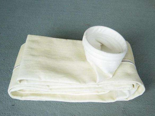 覆膜涤纶针刺毡除尘布袋